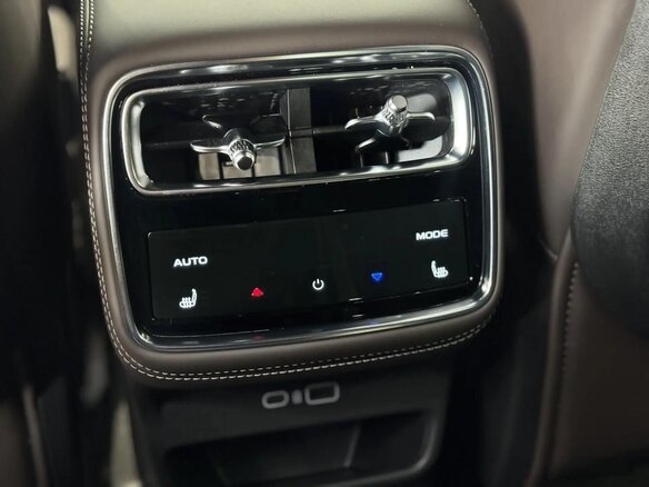 2026 Geely Monjaro I Рестайлинг 2 (China Market), чёрный, 4090000 рублей - вид 10