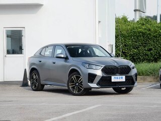 2025 BMW X2 sDrive25i II (U10), серый, 5745000 рублей, вид 3