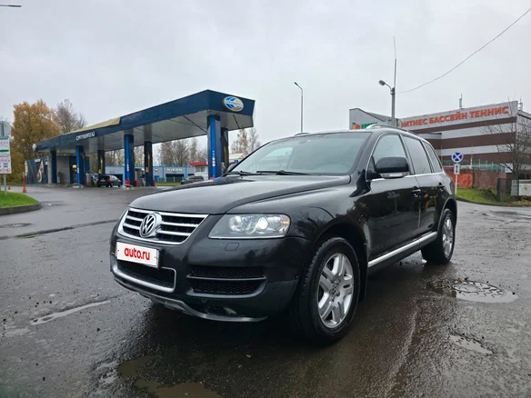 2006 Volkswagen Touareg I, чёрный, 950000 рублей