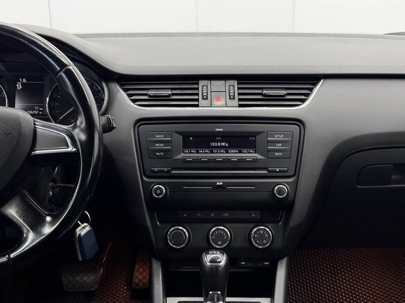 2013 Skoda Octavia III (A7), красный, 1079000 рублей - вид 15