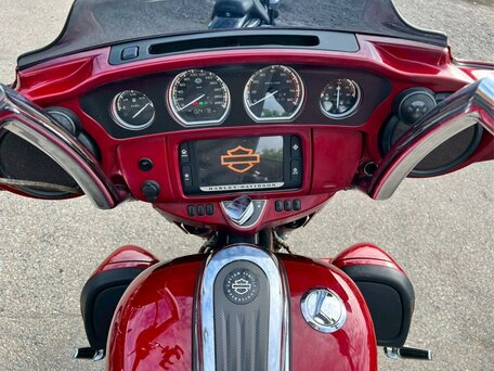 2016 Harley-Davidson CVO Street Glide, красный, 1585000 рублей, вид 5