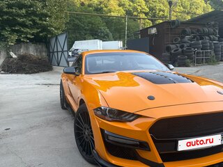 2018 Ford Mustang VI Рестайлинг, оранжевый, 2790000 рублей, вид 5