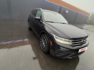 2022 Volkswagen Tiguan Allspace II Рестайлинг, чёрный, 2900000 рублей, вид 2