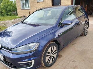 2019 Volkswagen e-Golf VII Рестайлинг, синий, 2300000 рублей, вид 1