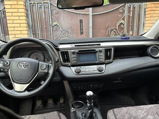 2015 Toyota RAV4 IV (XA40), белый, 1650000 рублей, вид 5