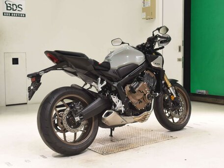 2024 Honda CB 650R, серый, 1177000 рублей, вид 5