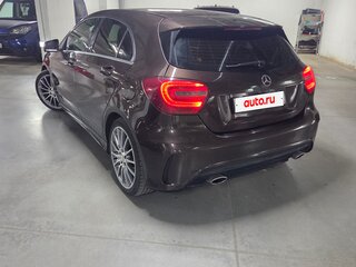 2014 Mercedes-Benz A-Класс 180 III (W176), коричневый, 1950000 рублей, вид 4
