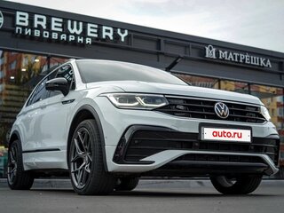 2021 Volkswagen Tiguan II Рестайлинг, белый, 3300000 рублей, вид 3