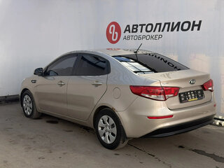 2015 Kia Rio III Рестайлинг, бежевый, 622050 рублей, вид 2