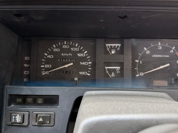 1991 Nissan Terrano I, бежевый, 850000 рублей - вид 5