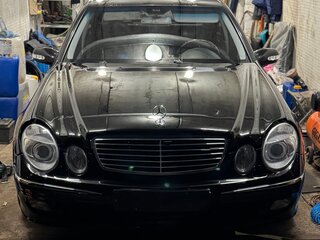 2004 Mercedes-Benz E-Класс 320 III (W211, S211), чёрный, 680000 рублей, вид 5