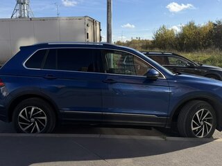 2018 Volkswagen Tiguan II, синий, 1920000 рублей, вид 5