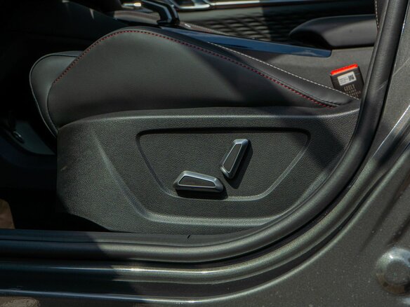 2026 Geely Coolray I Рестайлинг 2, серый, 2964990 рублей - вид 17