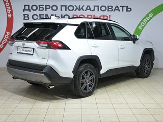 2021 Toyota RAV4 V (XA50), белый, 3270000 рублей, вид 4