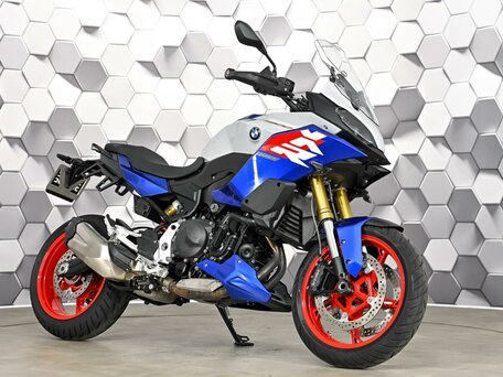 2024 BMW F 900 XR, белый, 1249000 рублей, вид 1