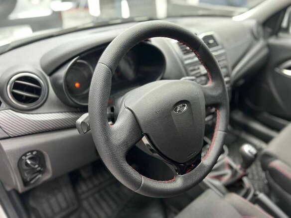 2026 Lada (ВАЗ) Granta I Рестайлинг, белый, 1369000 рублей - вид 6