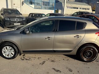 2012 Renault Megane III Рестайлинг, бежевый, 580000 рублей, вид 4
