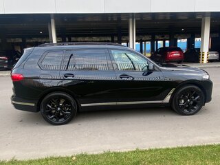2021 BMW X7 40i I (G07), чёрный, 7350000 рублей, вид 5