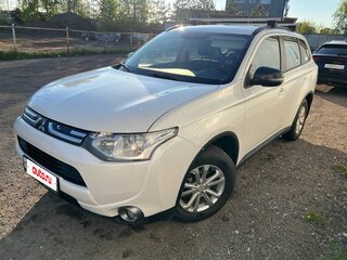 2012 Mitsubishi Outlander III, белый, 995000 рублей, вид 3