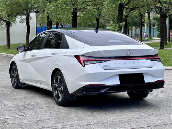 2022 Hyundai Elantra VII (CN7), белый - вид 1