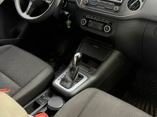 2013 Volkswagen Tiguan I Рестайлинг, серебристый, 1380000 рублей, вид 5