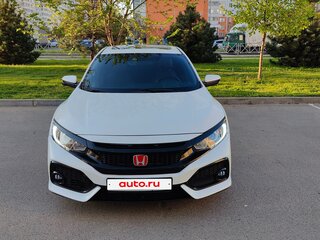 2019 Honda Civic X Рестайлинг, белый, 1800000 рублей, вид 3