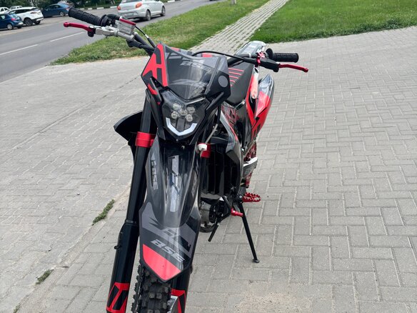 2025 BSE Z7, красный, 319490 рублей - вид 8