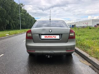 2010 Skoda Octavia II (A5) Рестайлинг, серый, 420000 рублей, вид 4