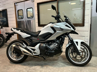2016 Honda NC 750X, белый, 690000 рублей, вид 1