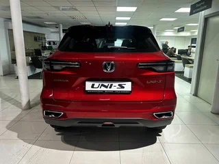 2026 Changan UNI-S I, красный, 3229900 рублей, вид 5