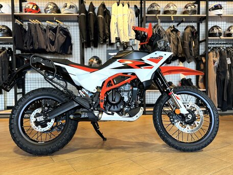 2025 KTM 390 Adventure R, оранжевый, 830000 рублей, вид 2