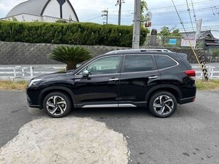 2021 Subaru Forester V Рестайлинг, чёрный, 2050000 рублей, вид 4