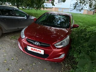 2013 Hyundai Solaris I, красный, 700000 рублей, вид 2