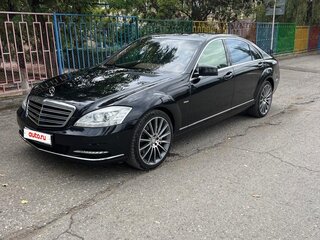 2011 Mercedes-Benz S-Класс 500 Long V (W221) Рестайлинг, чёрный, 1550000 рублей, вид 1