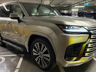 2025 Lexus LX 700h IV, серебристый, 19600000 рублей, вид 5