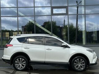 2015 Toyota RAV4 IV (XA40) Рестайлинг, белый, 2299000 рублей, вид 5