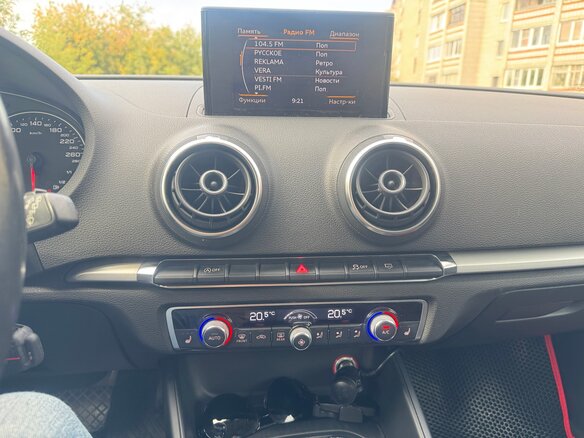 2013 Audi A3 III (8V), красный, 1320000 рублей - вид 19