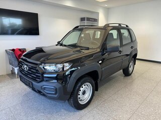 2026 Lada (ВАЗ) Niva Travel I Рестайлинг, чёрный, 1528000 рублей, вид 1
