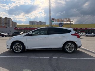 2013 Ford Focus III, белый, 549000 рублей, вид 4