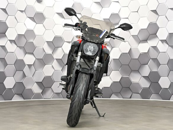 2014 Yamaha MT-07 (FZ-07), красный, 697000 рублей - вид 4