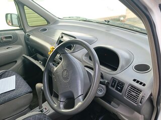 1999 Toyota Corolla Spacio I, белый, 435000 рублей, вид 5