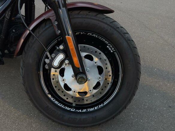 2016 Harley-Davidson Fat Bob, коричневый, 1200000 рублей - вид 9