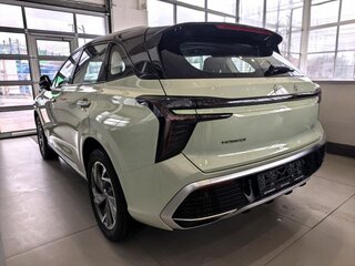 2026 Hongqi HS3, зелёный, 3469000 рублей, вид 4
