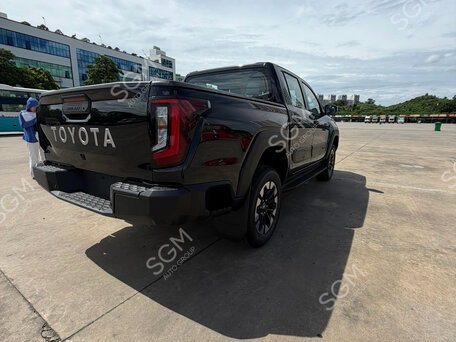 2026 Toyota Hilux IX, чёрный, 7990000 рублей, вид 4