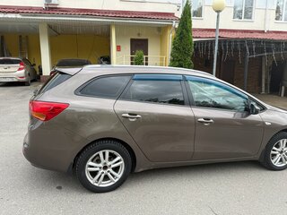 2013 Kia Ceed II, коричневый, 990000 рублей, вид 3