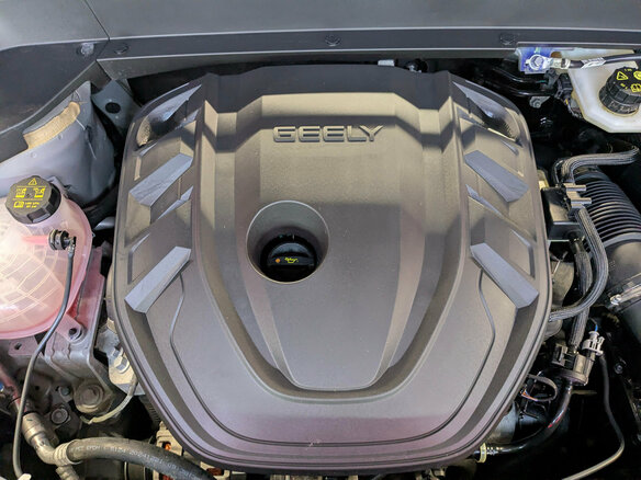 2025 Geely Monjaro I, серый, 3980000 рублей - вид 8