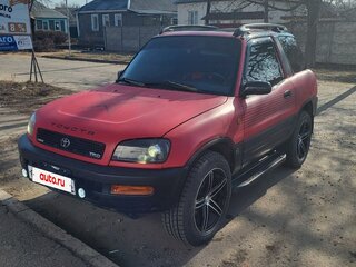 1995 Toyota RAV4 I (XA10), красный, 450000 рублей, вид 1