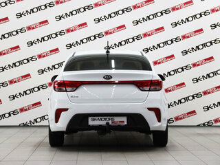 2017 Kia Rio IV, белый, 1095950 рублей, вид 5