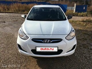 2012 Hyundai Solaris I, белый, 670000 рублей, вид 2