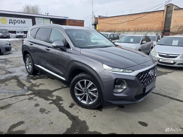 2019 Hyundai Santa Fe IV, серый, 2700000 рублей - вид 1